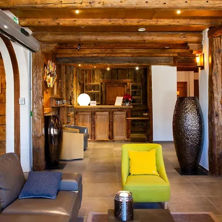 Hotel & Merilys 3*